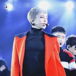 [시우민] <b>여왕</b>,,아니 왕포스의 시우민 ㅇㅇ