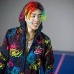 박재범 무지<b>개색</b> 머리