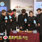 [도경수] 경수 브이앱 치킨<b>먹방</b> 캡쳐 ㅋㅋㅋㅋ