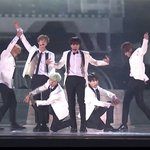 [방탄소년단] 런 앤딩에 <b>나비</b>..