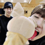 [<b>B1A4</b>] 노래 애들이 일부러 자르는건가?