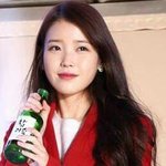 [댓글부탁해] 아이유 붙임<b>머리나</b> 가발쓴거야..?