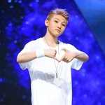 [방탄소년단] 아미들아 슈가랑 얘랑 닮은꼴이라던데