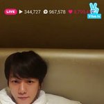 [백현] 백현이 V앱 했어???