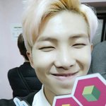 [방탄소년단] <b>남주</b>니주니주니 눈웃음 지린다