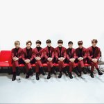 [EXO] 야 <b>왼쪽</b>에 한자리 남겨놓은게