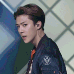 [EXO] 오세훈 이거뭔가 <b>뱀</b>닮음