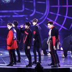 [EXO] 가끔씩 애들 데뷔무대라던가