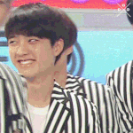 [도경수] 갑자기 생각난건데 나오늘 <b>호빵</b>사들고갔다는거 좀감동했어