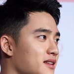 [EXO] 경수 피곤하가봄 <b>피부트러블</b>났네