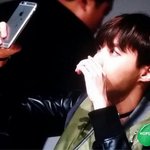 [방탄소년단] 호석이 어떻게 생긴지 말해줌