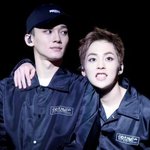 [EXO] 웅 우리그룹에 이런<b>아재</b>없어ㅠ