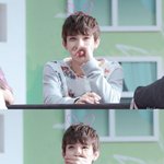 [세븐틴] 조슈아 진짜 좋아 신발!!!!!!!!!사이즈!!!!!...