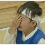 갑자기생각난건데나저번에학교에서진짜<b>교실안</b>에서펑펑울었음