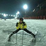 [방탄소년단] 보드타는건 센빠이 스키타는건 <b>이하생략</b>