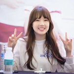 항상 똥꼬<b>발랄</b>한 女 아이돌