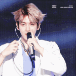 [EXO] 여기저기 <b>놀러</b>다니느라 보건실에 거의없는 보건쌤