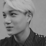 [EXO] 나 엑소가 눈물로 썼던 금박지 받아<b>옴</b>ㅋㅋㅋㅋㅋ
