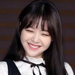 웃는 모습에 반할 것 같다..