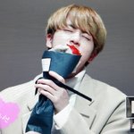 [방탄소년단] 이가사 제목맞추는 아미 천재