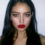 저스틴<b>비버</b>도 찾아본 여자