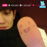 [EXO] 이런 <b>엄지</b>만도 못한인생 ㅅㅂ 그와중에 나년 캡쳐잘함
