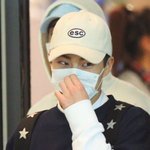 [시우민] <b>입국</b>하자마자 눈웃음 살살치는 시우민