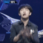[EXO] 경수 메컵 개빡시게 <b>한</b>거 보고싶<b>닼</b>ㅋㅋㅋ