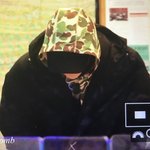 [EXO] <b>출근</b>중 세훈이 팬들한테 <b>인사</b>해주는거