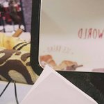 손님이 디오르<b>립밤</b>주고 갔는데..