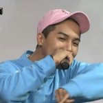 [댓글부탁해] 송민호 방송그만둬야되는거아님?