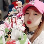 애정 가득했던 <b>솔지</b> 생일