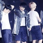 [시우민] 다 <b>딴짓</b>하는 애들 사이에 시우민이 귀여워서 ㅋㅋㅋ