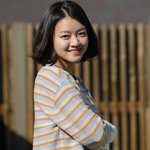 복고<b>패션</b>이 잘 어울리는 고아성