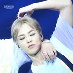 [시우민] 잠자는 <b>숲속</b>의 미녀..아니 미남 시우민