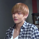 [방탄소년단] 김태형 옷에 <b>빵꾸</b>날듯