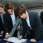 [백현] 백현 <b>유명인</b>사미 작렬