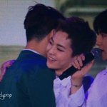 [팬픽] ㅋㅅ) 오늘 캇슈 <b>포옹</b>