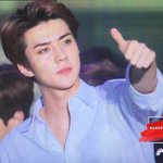 [EXO] 계속 느끼는건데 애들 <b>셔츠</b>