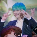 [방탄소년단] 윤기 ㄹㅇ 웃을때 애기미 돋지않냐