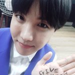 [방탄소년단] 아까 호비 <b>여장</b>합성 원본 찾던 이삐