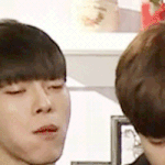 [EXO] <b>치킨</b>먹는 종대