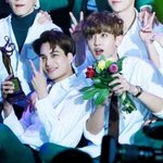 [EXO] <b>겨울방학</b>만 되면 엑톡찾게됨