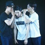 [EXO] 형아 귀 두개라고 동시에 귓말하는 <b>철부지</b> 동생들