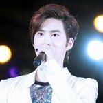 [EXO] 준면이 피부색 개쩐다 사람임?