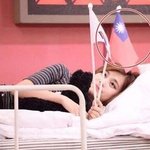 솔직히 <b>쯔위</b>사건있잖아