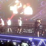 [EXO] 기분 좋아서 <b>고척돔</b> 때 찍은거 올림! (눌러서 봐)