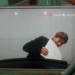 [EXO] 면이가 거울로 보라면 거울로 봐야지 뭐 