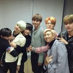 [<b>방탄소년단</b>] 이삐들 나 몸이 많이 안좋아서그러는데