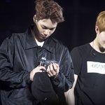 [카이] 마이크 <b>분해</b>한 종인이 고화질(추가)